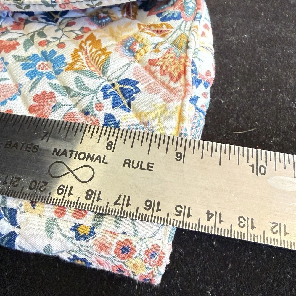 Vera Bradley Quilted Floral Travel Jewelry Organizer Zip Jewelry Case Vera